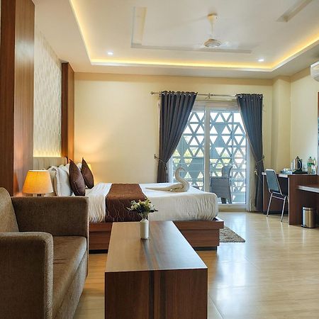 Jorhāt Hotel Bliss מראה חיצוני תמונה