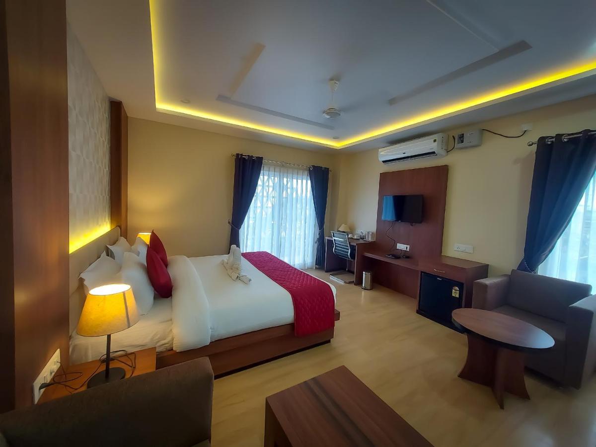 Jorhāt Hotel Bliss מראה חיצוני תמונה