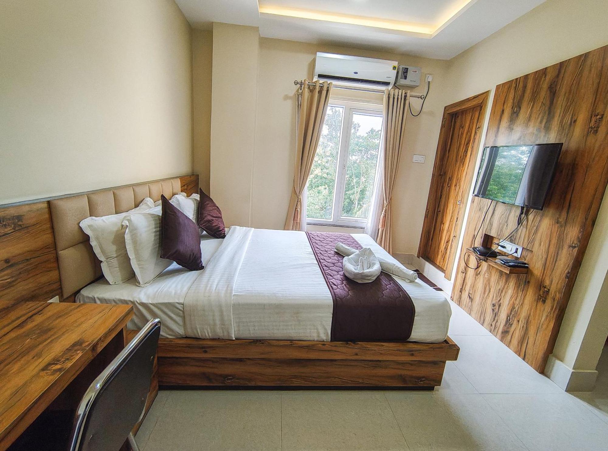 Jorhāt Hotel Bliss מראה חיצוני תמונה